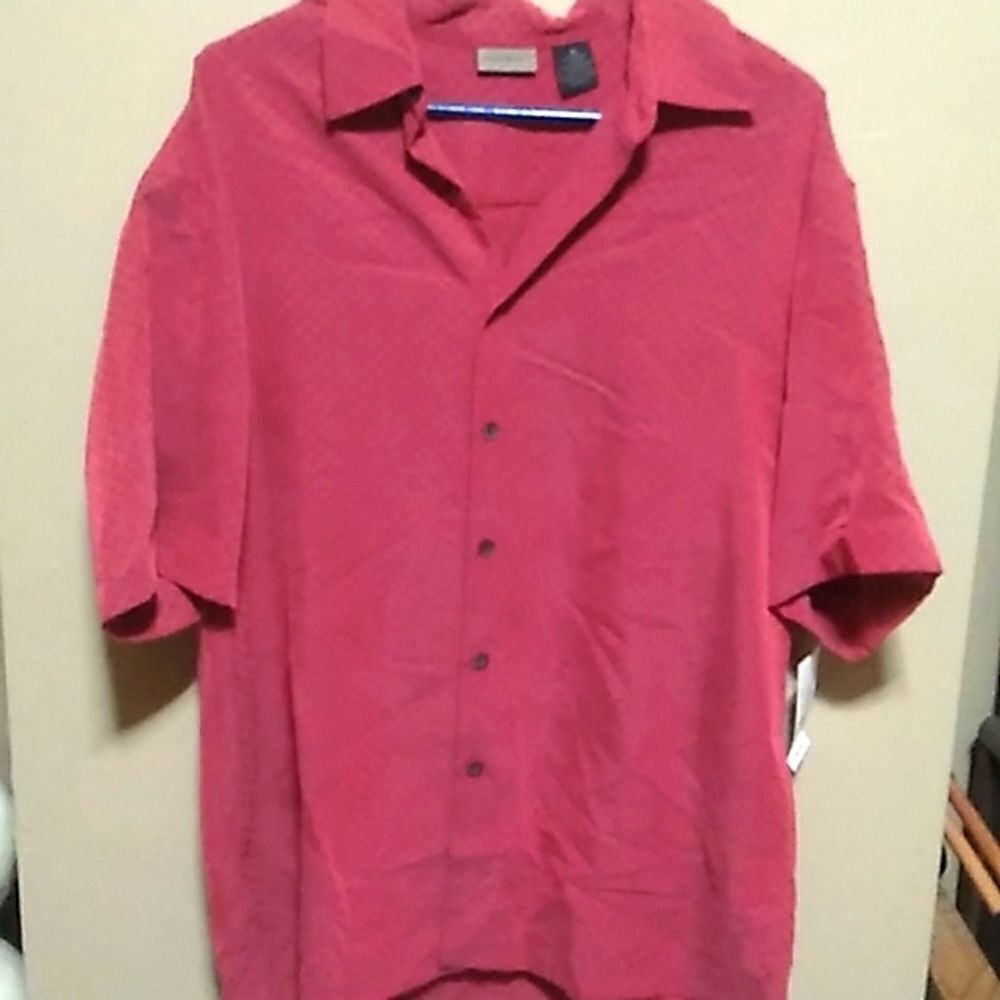 🤠NWT Axist Button Up Short Sleeve Shirt. Mens Size Medium.